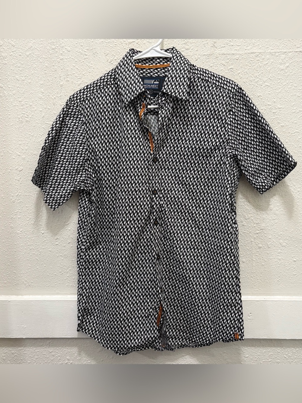 Monument Ghost Halloween Short
Sleeve Button Down Top Size Small